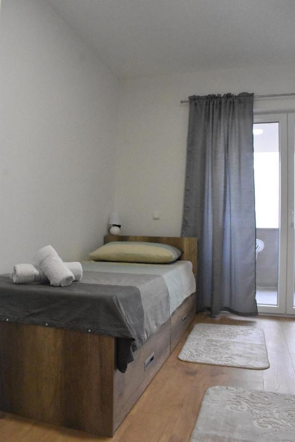 Apartmani Skorpion Kastela Exterior photo