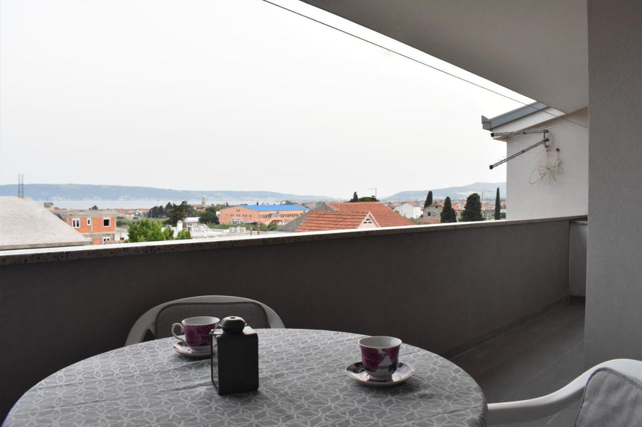 Apartmani Skorpion Kastela Exterior photo